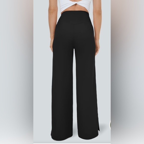 HALARA Black DayStretch Crossover Pocket Hem Wide
Leg Yoga Pants - Picture 2 of 7